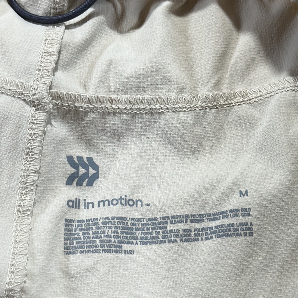 All In Motion Running Shorts. Men’s Medium. Light Tan. Zipper Pockets. No Liner. - Picture 2 of 9